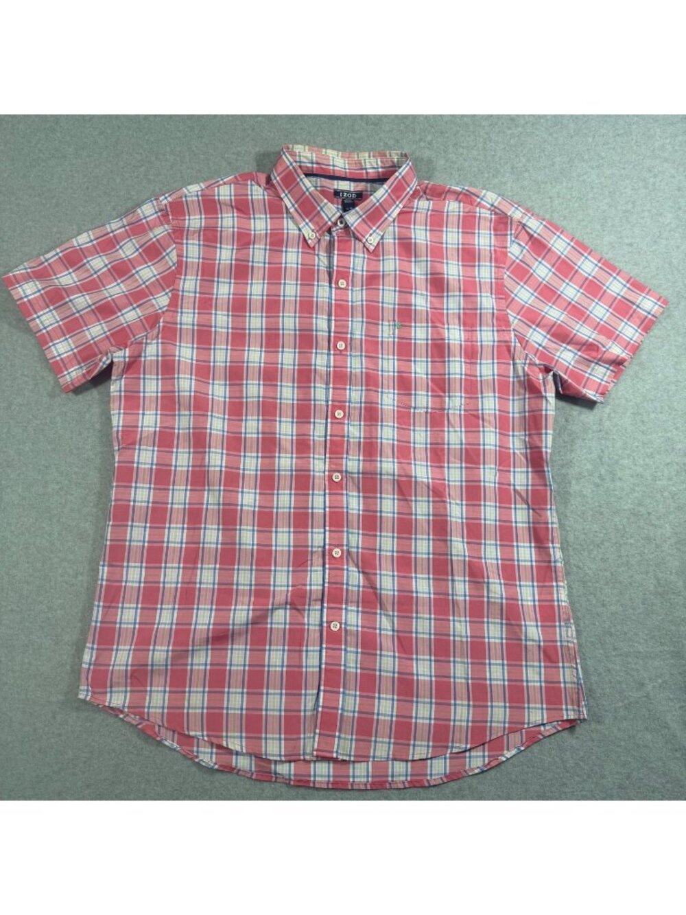 IZOD Men’s XL Pink Plaid Short Sleeve Button Front Shirt Button Down Collar